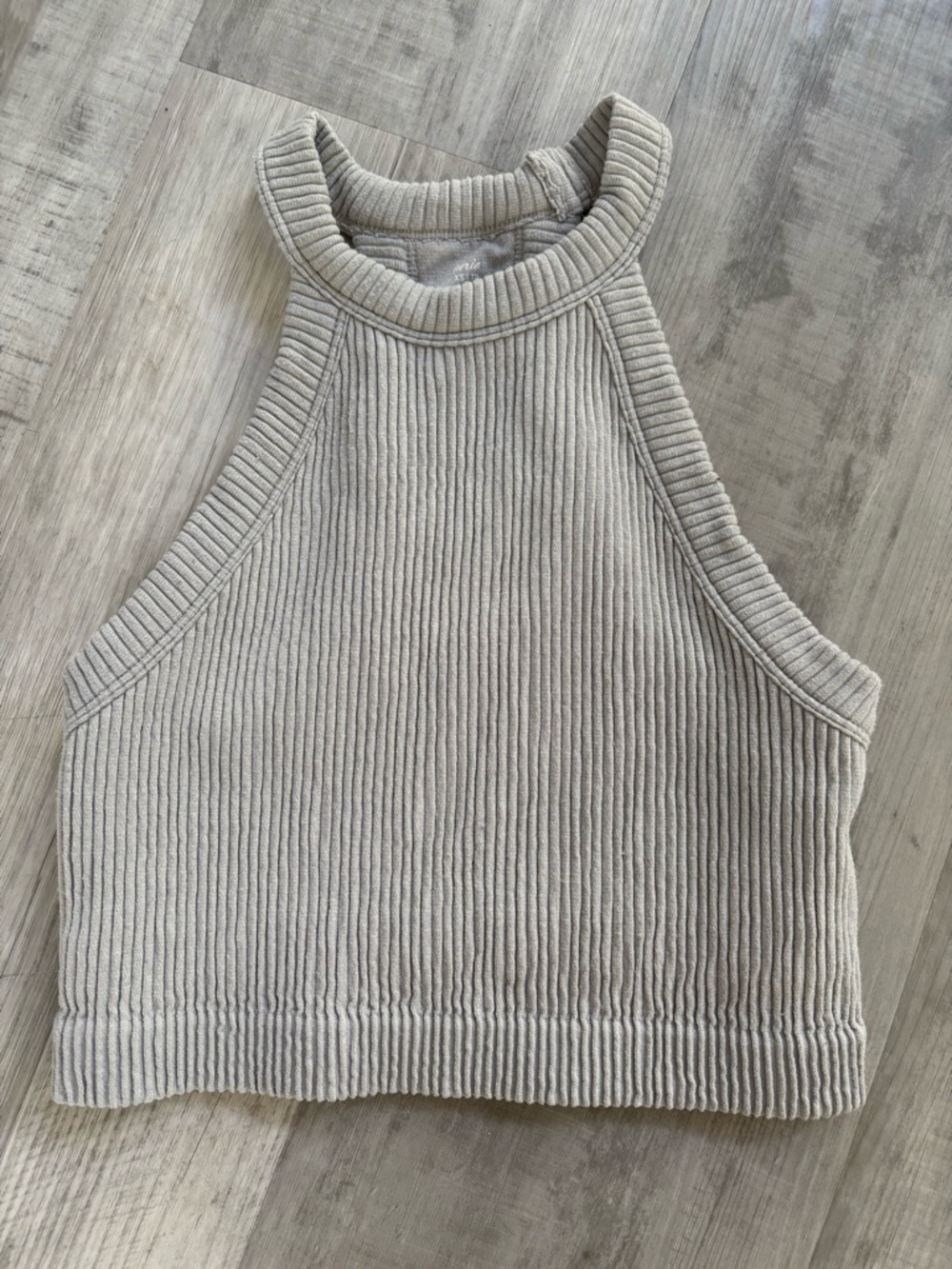 aerie Ribbed Mock Neck Cropped Top‎ — Light Gray
